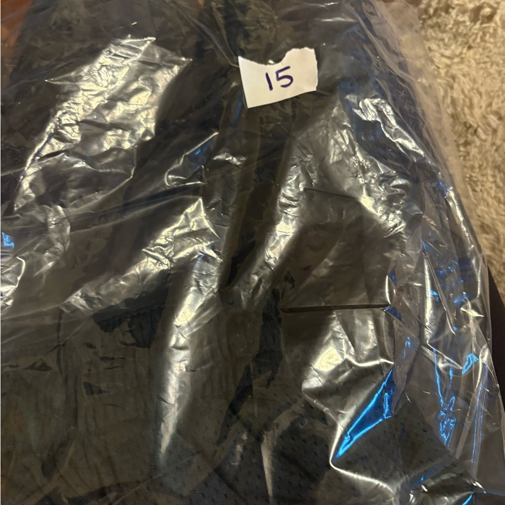 Nike Me Black Athletic Shorts medium  (15)‎ - Picture 4 of 4